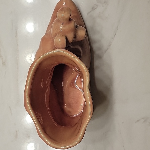 Vintage shawnee pottery dog on shoe - Picture 5 of 9